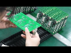 Inspección del muestreo de productos en el taller de DIP IPQC